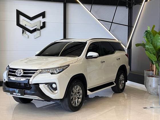 Carro 2.8 SRX 4X4 CD 16V DIESEL 4P AUTOMÁTICO