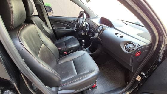 Carro 1.5 XS SEDAN 16V FLEX 4P MANUAL