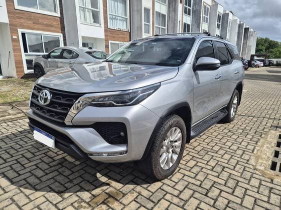 Carro 2.7 VVT-i FLEX SRV 7L 4X2 AUTOMÁTICO