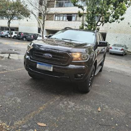 Carro 2.2 BLACK 4X2 CD 16V DIESEL 4P AUTOMÁTICO