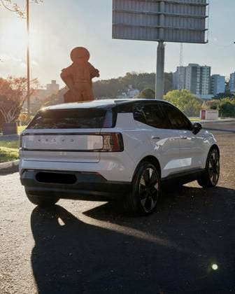 Carro 69 KW ELÉTRICO ULTRA