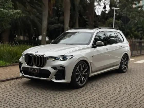 Carro 4.4 V8 GASOLINA M50i STEPTRONIC