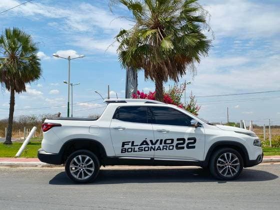 Carro 2.0 16V TURBO DIESEL VOLCANO 4WD AT9