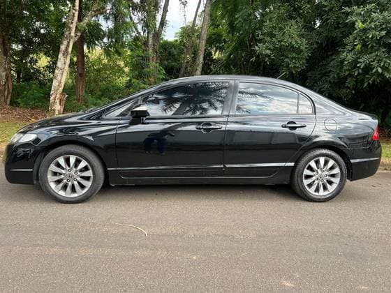 Carro 1.8 LXS 16V FLEX 4P AUTOMÁTICO