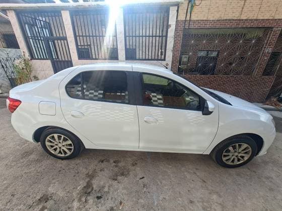 Carro 1.6 EXPRESSION 8V FLEX 4P MANUAL