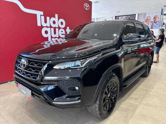 Carro 2.8 D-4D TURBO DIESEL SRX 7L 4X4 AUTOMÁTICO