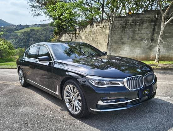 Carro 4.4 PURE EXCELLENCE V8 32V GASOLINA 4P AUTOMÁTICO