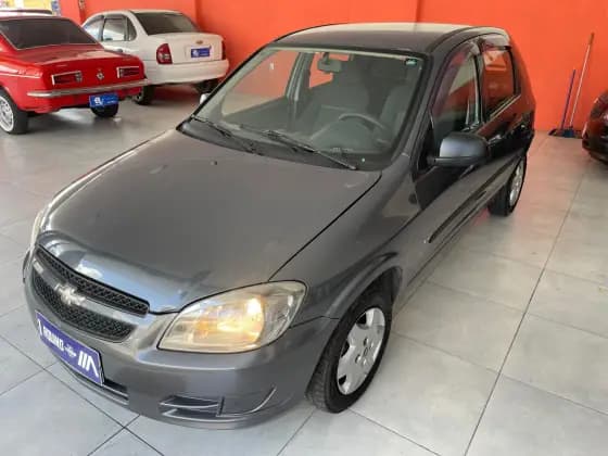 Carro 1.0 MPFI LS 8V FLEX 4P MANUAL