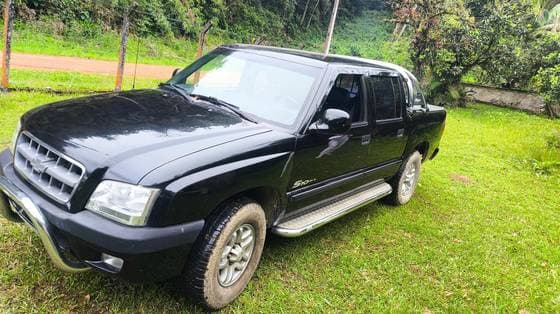 Carro 2.8 DLX 4X2 CD 12V TURBO INTERCOOLER DIESEL 4P MANUAL