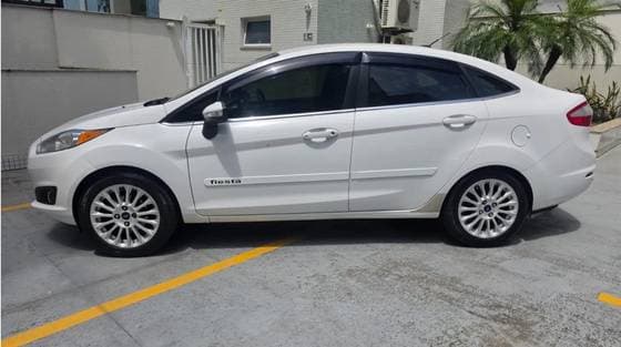 Carro 1.6 TITANIUM SEDAN 16V FLEX 4P POWERSHIFT