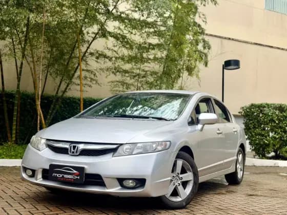 Carro 1.8 LXS 16V FLEX 4P AUTOMÁTICO