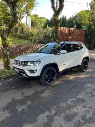 Carro 2.0 16V DIESEL LIMITED 4X4 AUTOMÁTICO