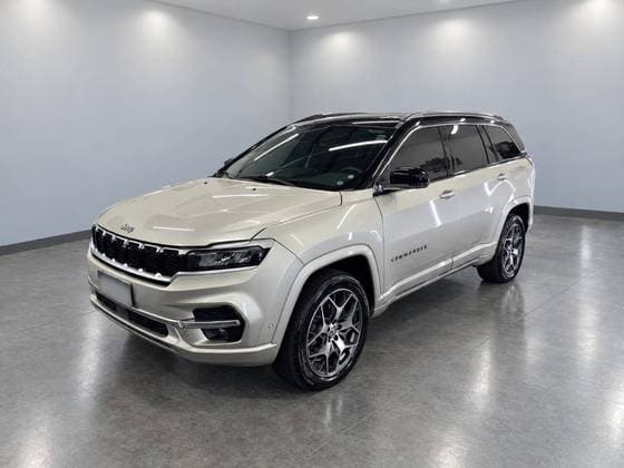 Carro 2.0 TD380 TURBO DIESEL OVERLAND AT9