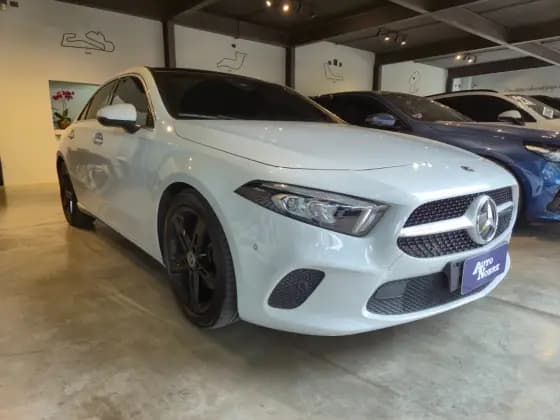 Carro 1.3 CGI GASOLINA ADVANCE SEDAN 7G-DCT