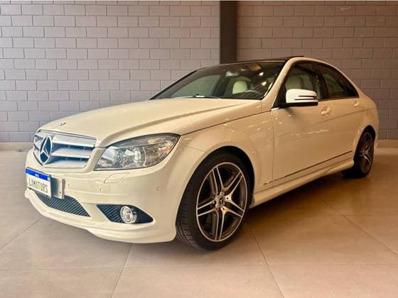 Carro 3.0 AVANTGARDE V6 24V GASOLINA 4P AUTOMÁTICO