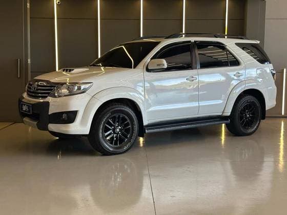 Carro 3.0 SRV 4X4 16V TURBO INTERCOOLER DIESEL 4P AUTOMÁTICO
