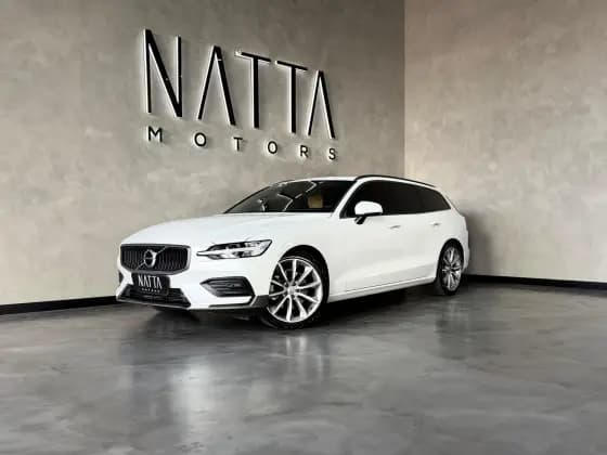 Carro 2.0 T5 GASOLINA MOMENTUM GEARTRONIC