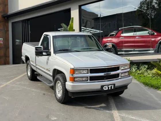 Carro 4.1 4X2 CS 18V DIESEL 2P MANUAL