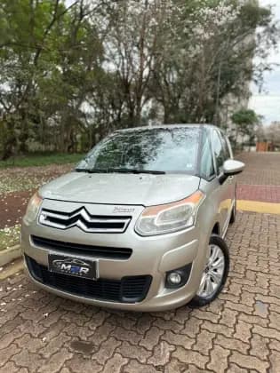 Carro 1.6 FLEX GLX BVA