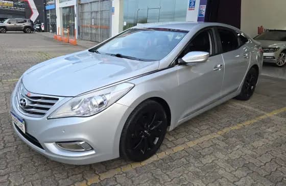 Carro 3.0 MPFI GLS V6 24V GASOLINA 4P AUTOMÁTICO