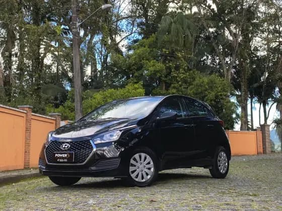 Carro 1.0 UNIQUE 12V FLEX 4P MANUAL