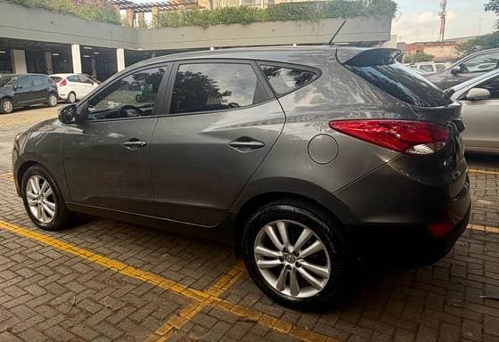 Carro 2.0 MPFI GLS 16V FLEX 4P AUTOMÁTICO