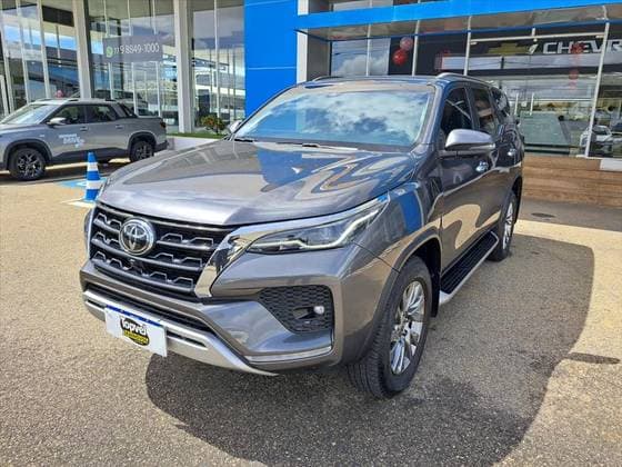 Carro 2.8 D-4D TURBO DIESEL SRX 4X4 AUTOMÁTICO