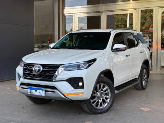 Carro 2.8 D-4D TURBO DIESEL SRX 7L 4X4 AUTOMÁTICO