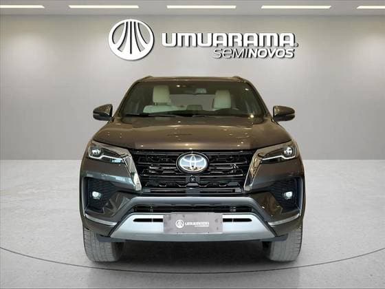 Carro 2.8 D-4D TURBO DIESEL SRX 7L 4X4 AUTOMÁTICO