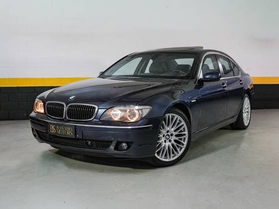 Carro 4.8 SEDAN V8 32V GASOLINA 4P AUTOMÁTICO