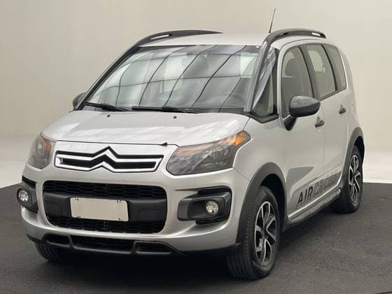 Carro 1.6 TENDANCE 16V FLEX 4P MANUAL