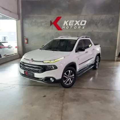 Carro 2.0 16V TURBO DIESEL VOLCANO 4WD AT9