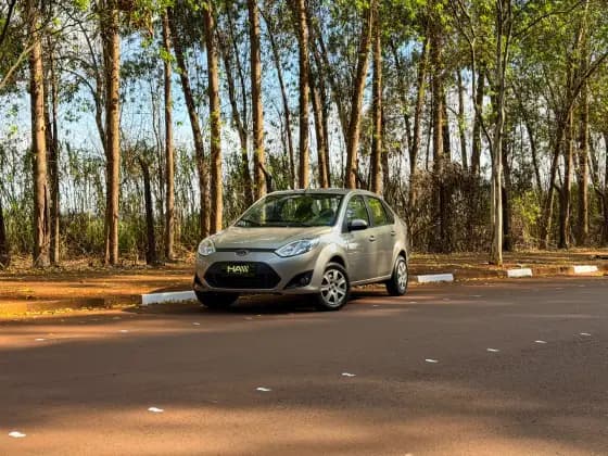 Carro 1.6 MPI CLASS SEDAN 8V FLEX 4P MANUAL