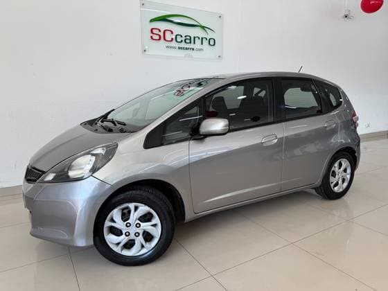 Carro 1.4 DX 16V FLEX 4P MANUAL