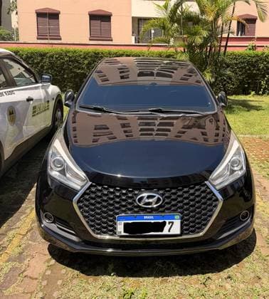 Carro 1.6 PREMIUM 16V FLEX 4P AUTOMÁTICO