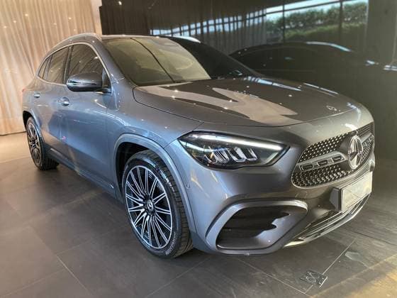 Carro 1.3 MHEV AMG LINE 7G-DCT