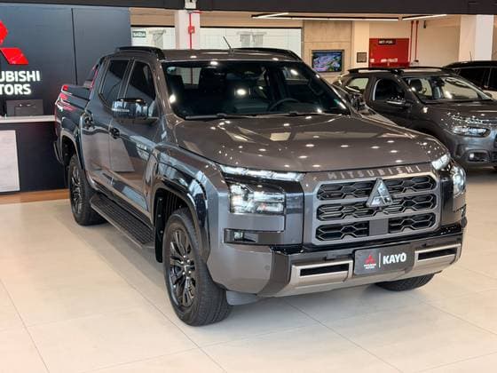 Carro 2.4 BITURBO DIESEL CD KATANA 4X4 AUTOMÁTICO