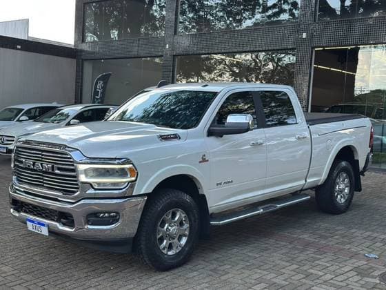 Carro 6.7 I6 TURBO DIESEL LARAMIE CD 4X4 AUTOMÁTICO
