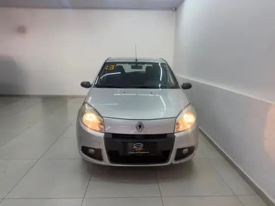 Carro 1.6 EXPRESSION 8V FLEX 4P MANUAL