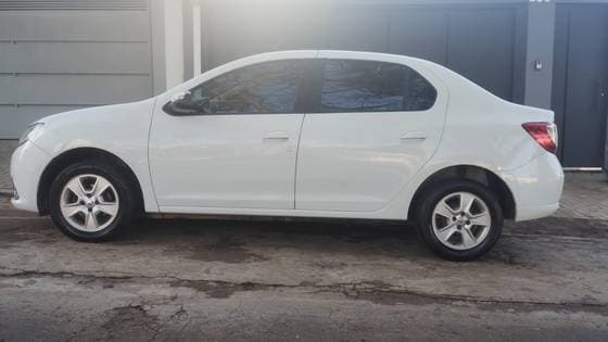 Carro 1.6 DYNAMIQUE 8V FLEX 4P MANUAL