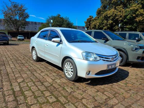 Carro 1.5 XLS SEDAN 16V FLEX 4P MANUAL