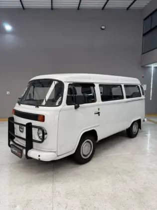 Carro 1.6 STD 8V GASOLINA 3P MANUAL