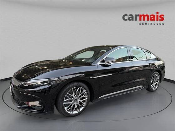 Carro ELÉTRICO AWD