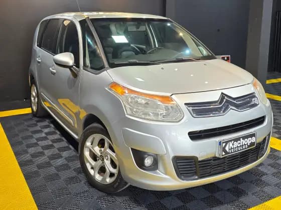 Carro 1.6 FLEX GLX BVA