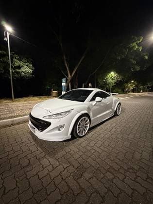 Carro 1.6 16V TURBO GASOLINA 2P AUTOMÁTICO