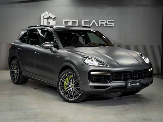 Carro 4.0 V8 E-HYBRID TURBO S AWD TIPTRONIC S