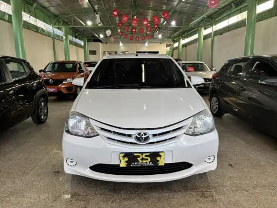 Carro 1.5 XS SEDAN 16V FLEX 4P MANUAL