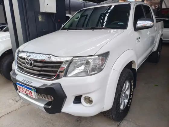 Carro 2.7 SRV 4X2 CD 16V FLEX 4P AUTOMÁTICO