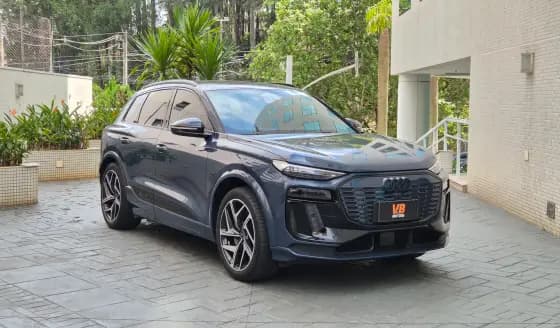 Carro 100 KW ELÉTRICO PERFORMANCE BLACK QUATTRO