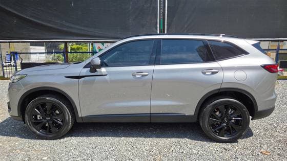 Carro 1.5 HEV PREMIUM E-TRACTION